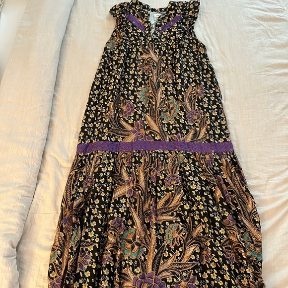 Warm Black Multi Floral Print Maxi Dress (17) - Picture 8 of 12